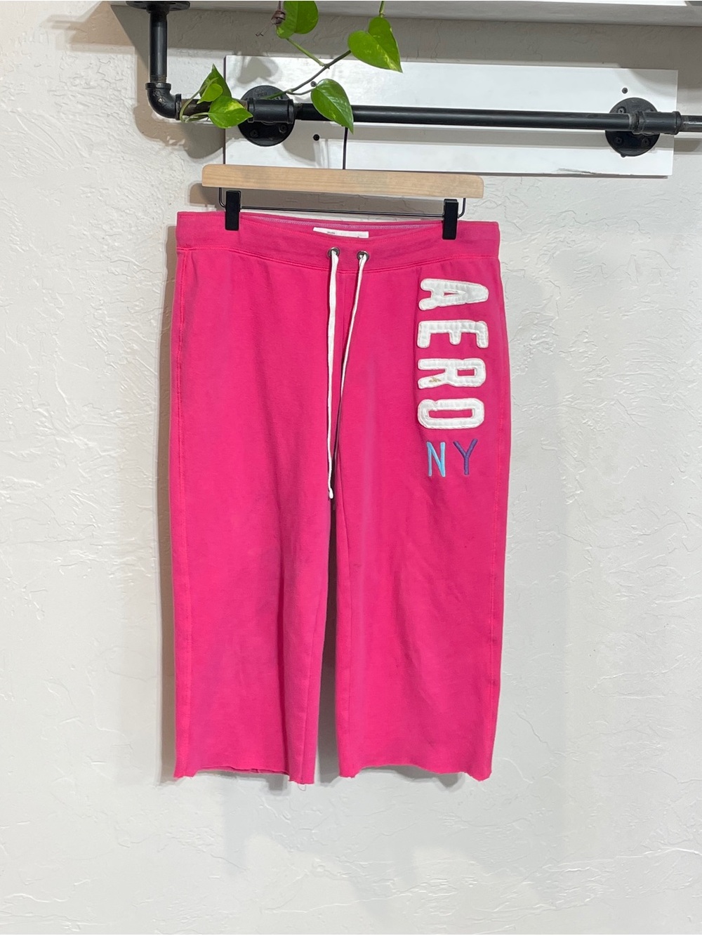 Y2K Aeropostale Sweat Capri Cropped Sweatpants Women M Pink Logo VTG